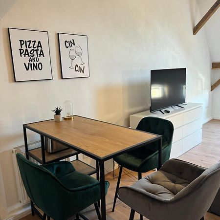 Appartement "Nina"Im Dachgeschoss, Inklusive Parkplatz Halle  외부 사진