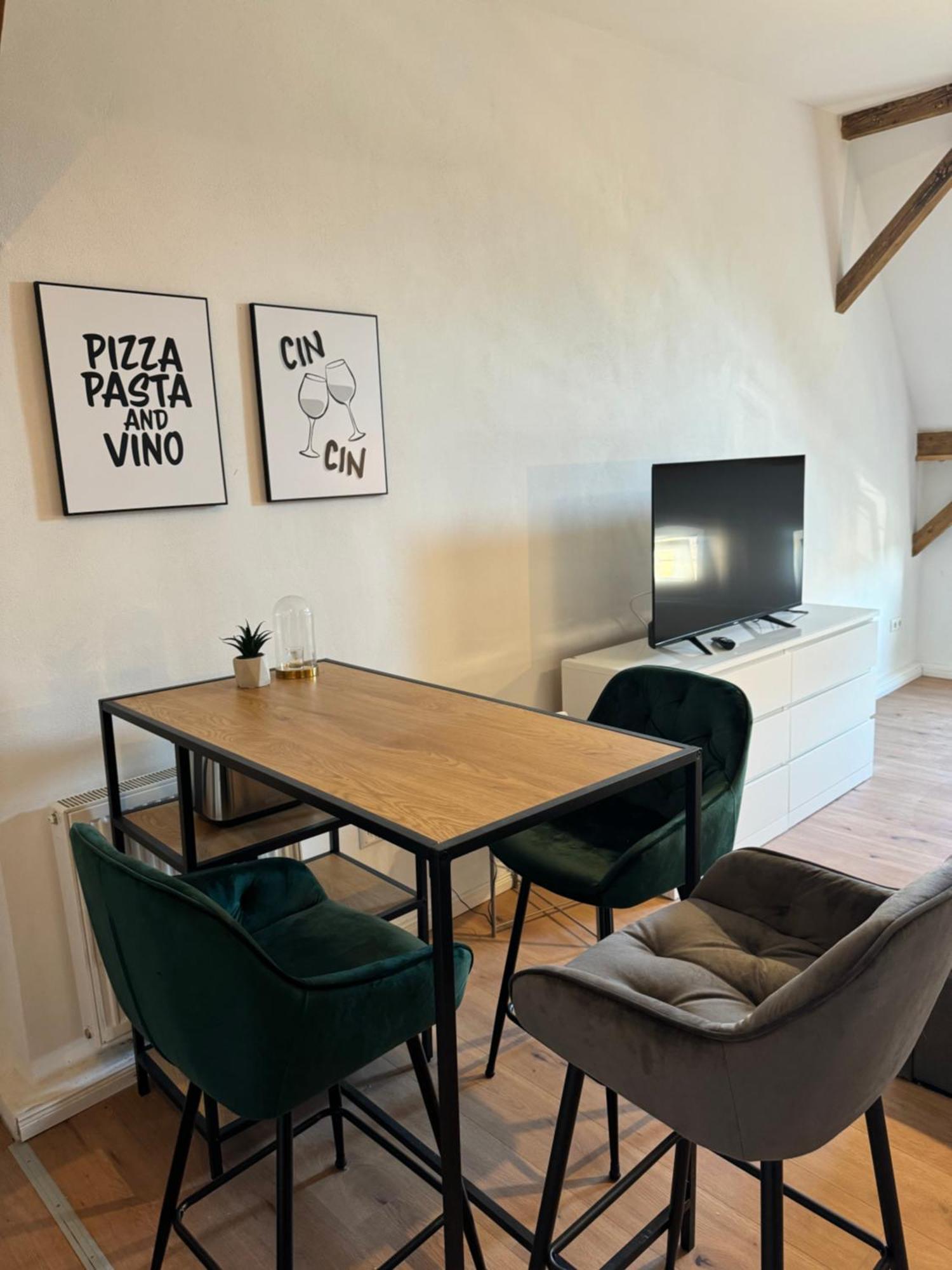 Appartement "Nina"Im Dachgeschoss, Inklusive Parkplatz Halle  외부 사진