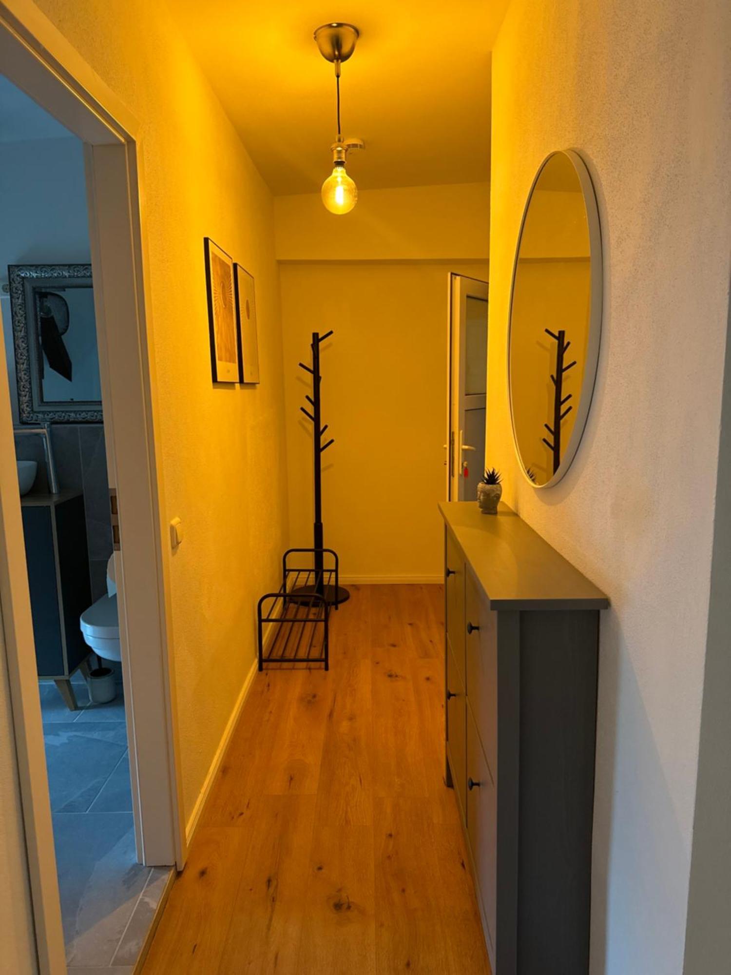 Appartement "Nina"Im Dachgeschoss, Inklusive Parkplatz Halle  외부 사진